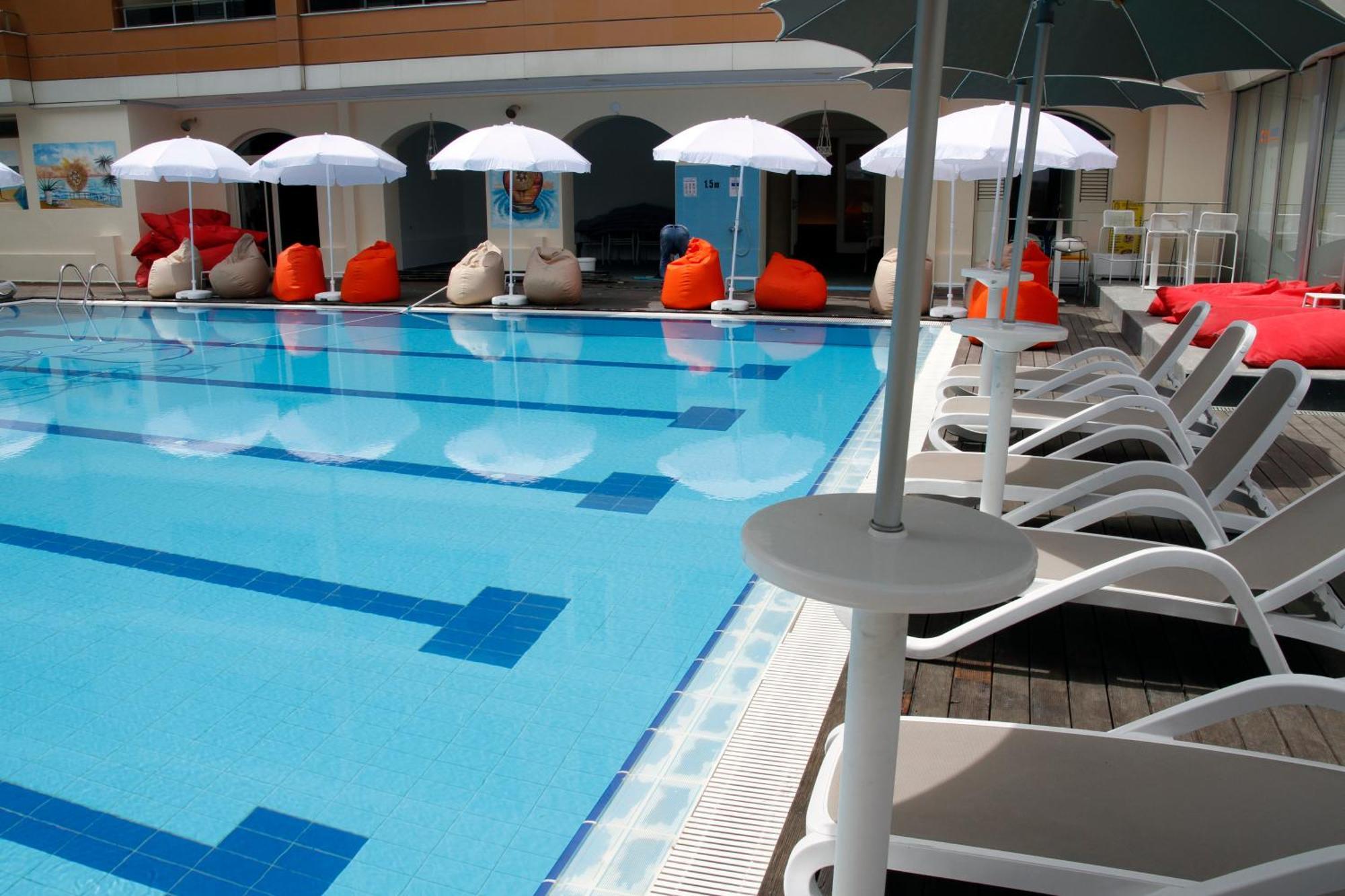Amh Hotel Durres Durrës Exterior foto