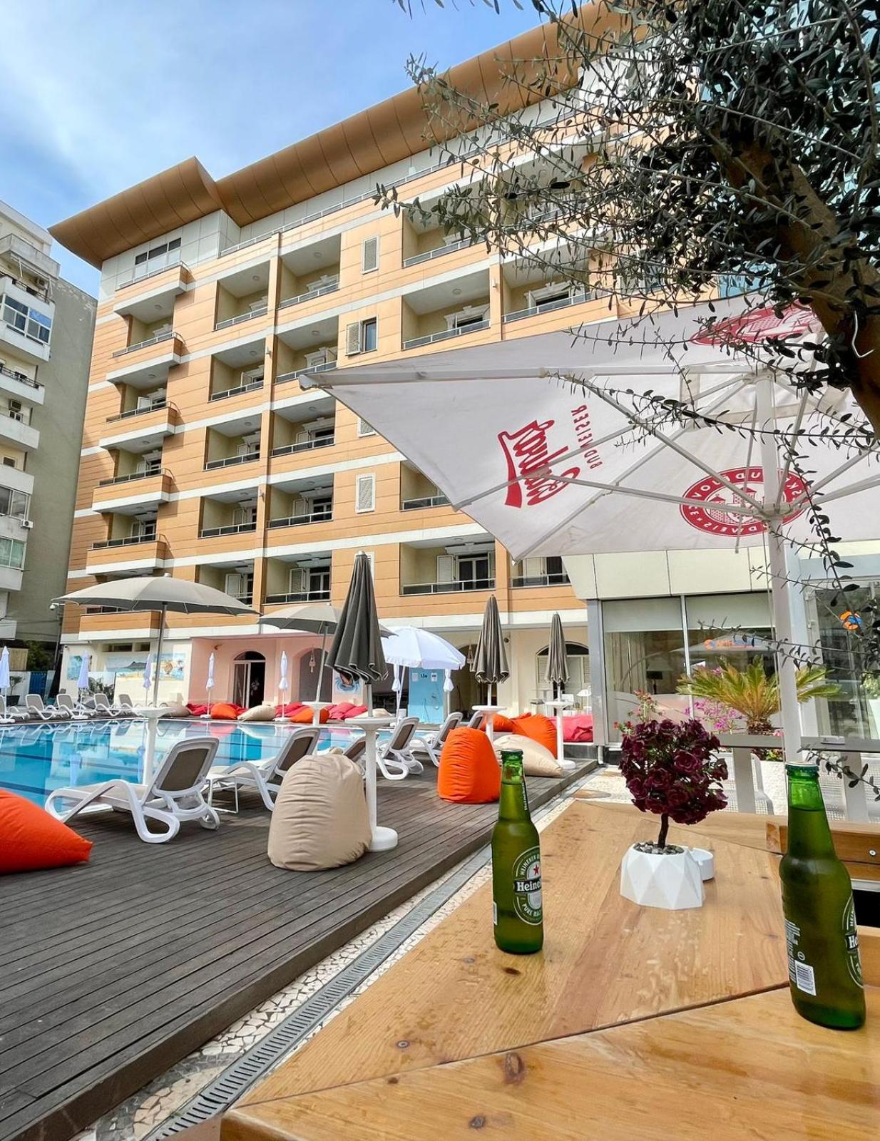 Amh Hotel Durres Durrës Exterior foto